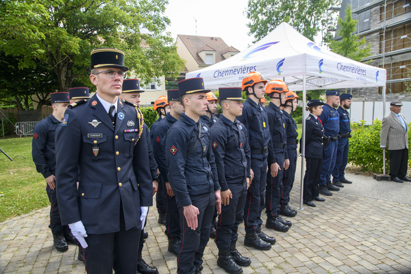 C&eacute;r&eacute;monie du 8 mai 2025