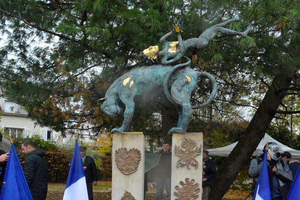 Inauguration du Monument pour la Paix